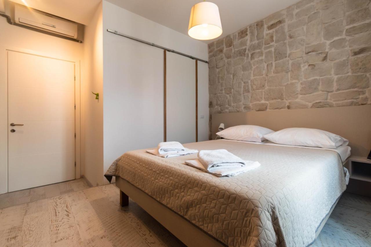 L&B City Center Studios Apartments Pula Exterior foto