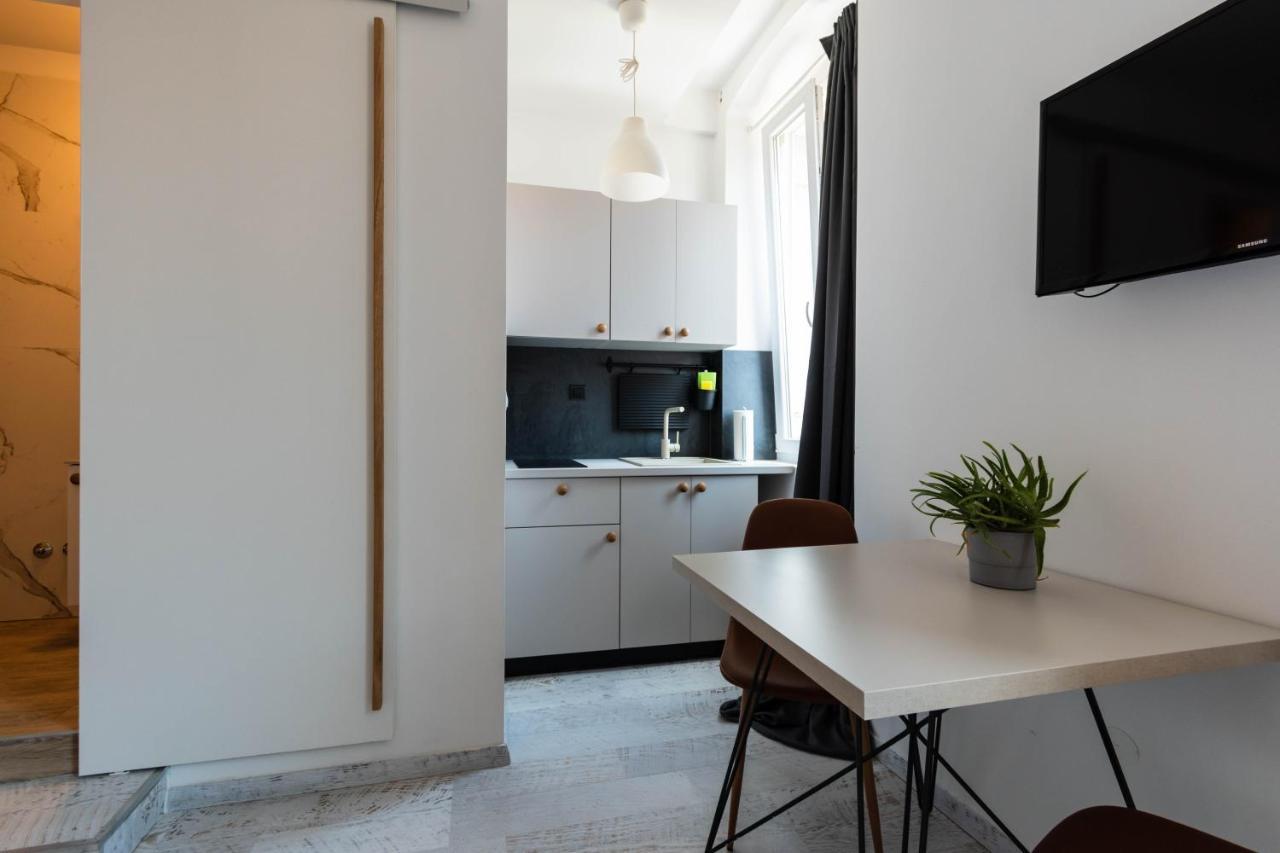 L&B City Center Studios Apartments Pula Exterior foto