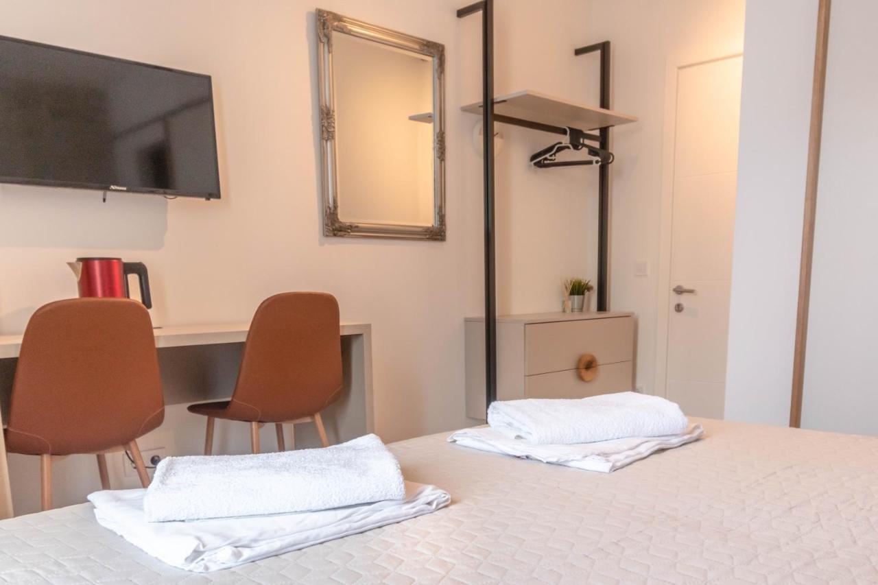 L&B City Center Studios Apartments Pula Exterior foto